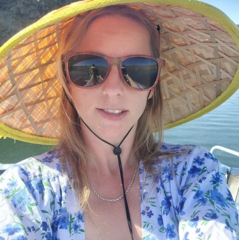 Meet your Posher, Christina